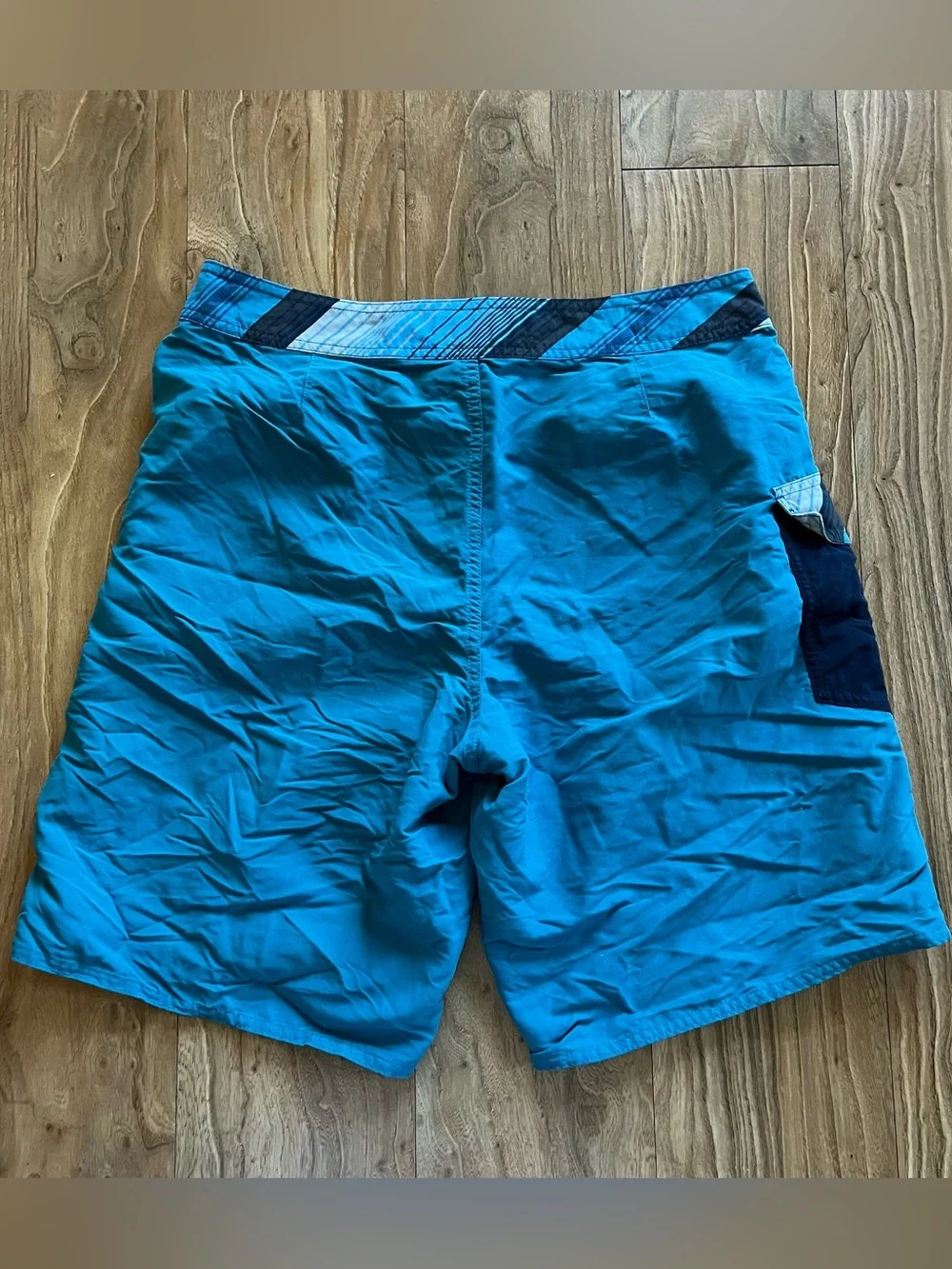 Patagonia men 32